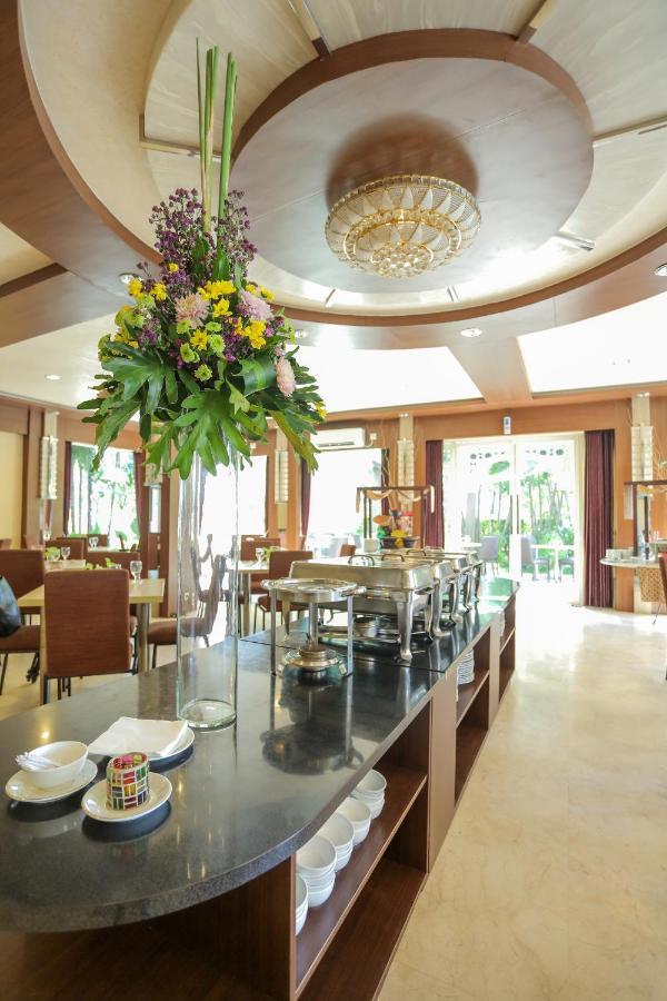 Country Heritage Hotel Surabaya Eksteriør billede