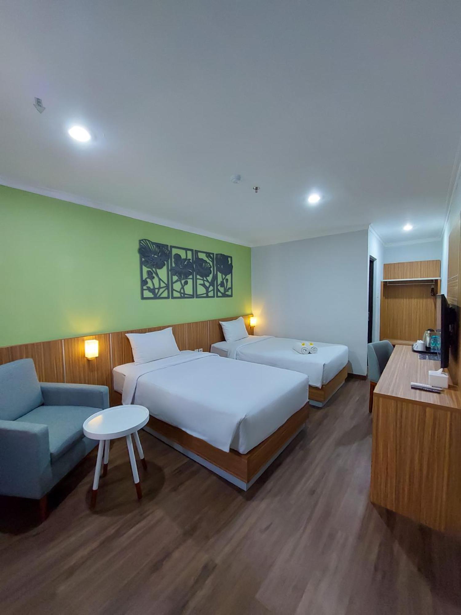 Country Heritage Hotel Surabaya Eksteriør billede