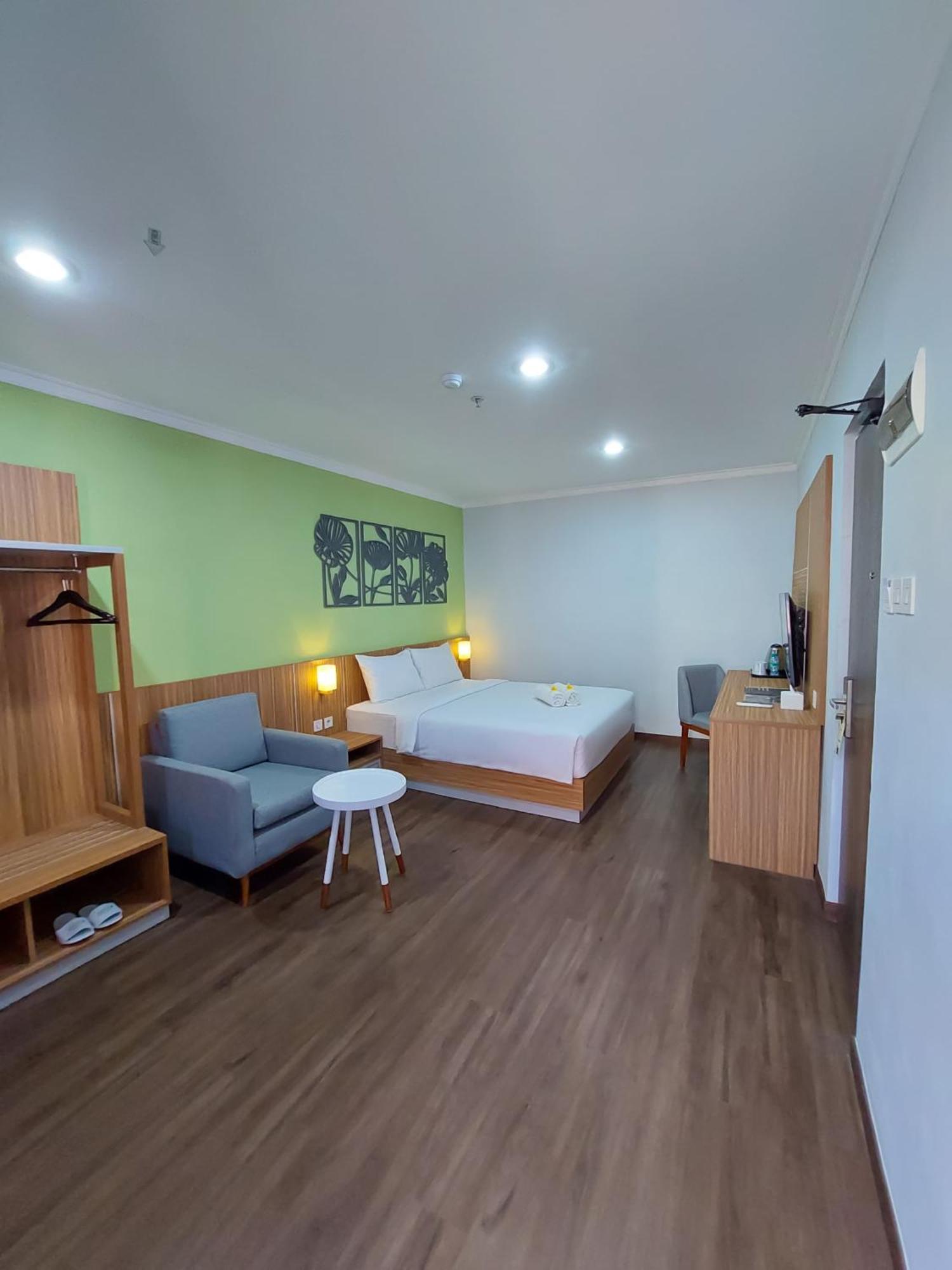 Country Heritage Hotel Surabaya Eksteriør billede