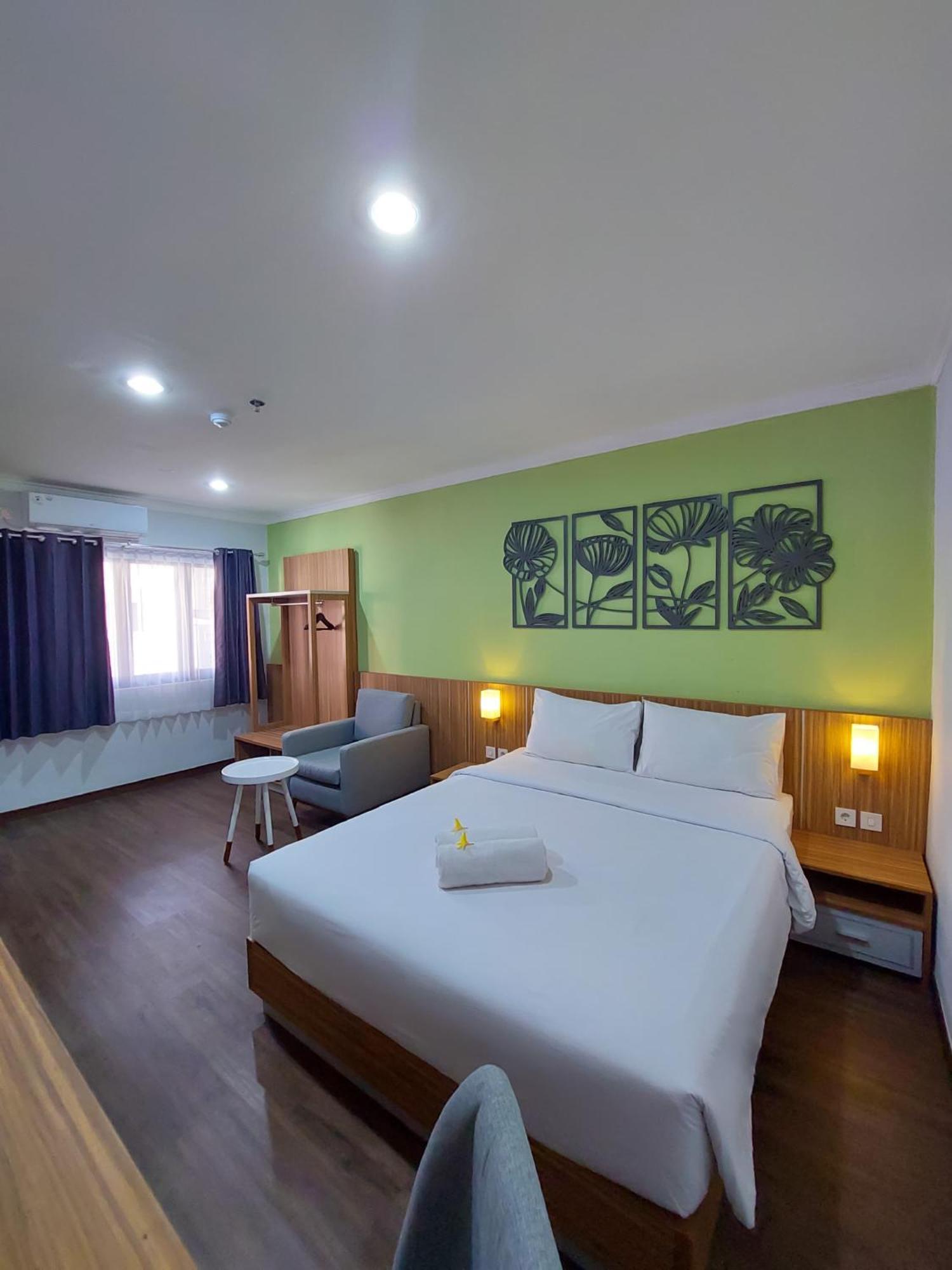 Country Heritage Hotel Surabaya Eksteriør billede